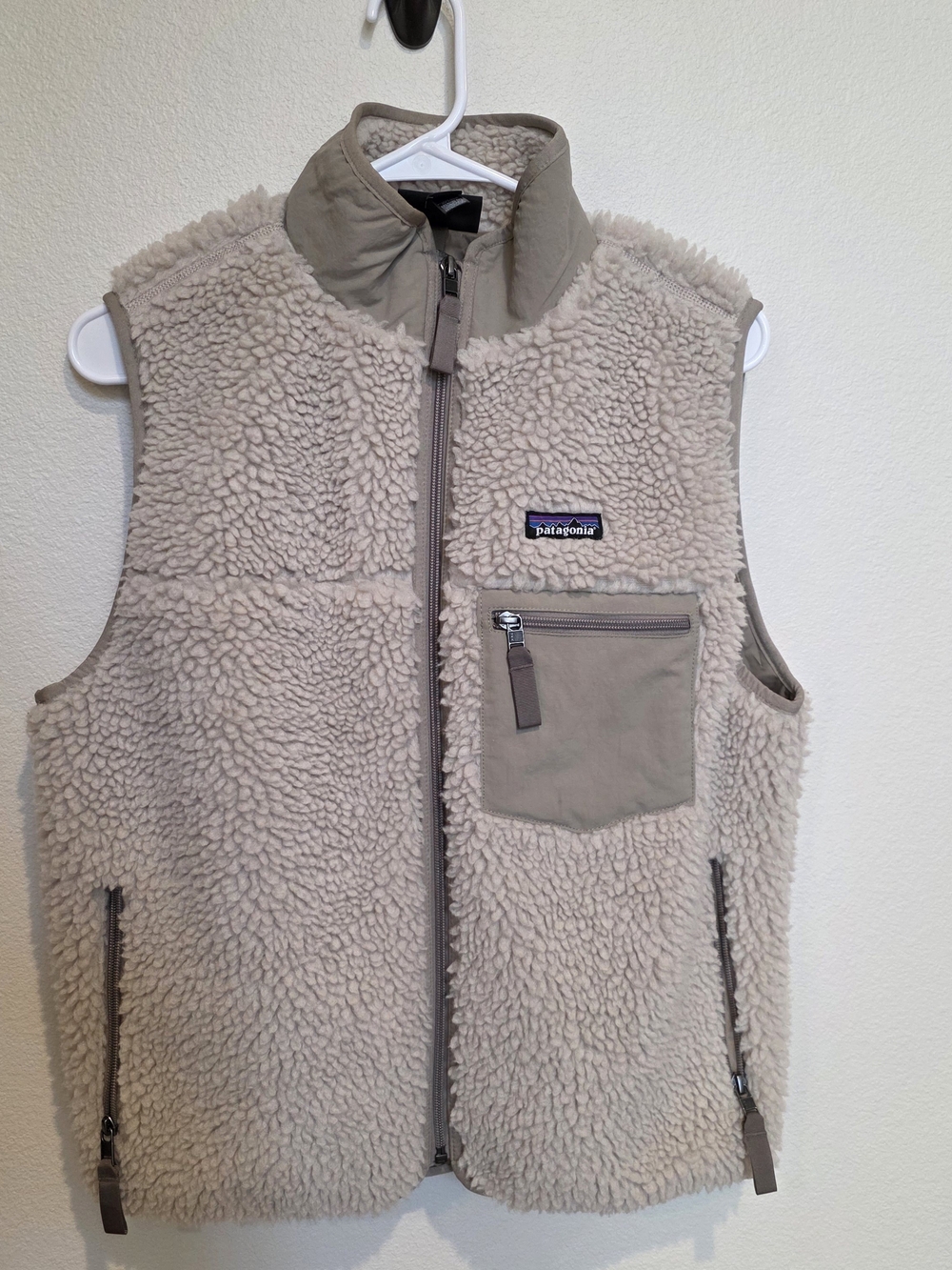 Patagonia Classic Retro-X Vest - Picture 4 of 5